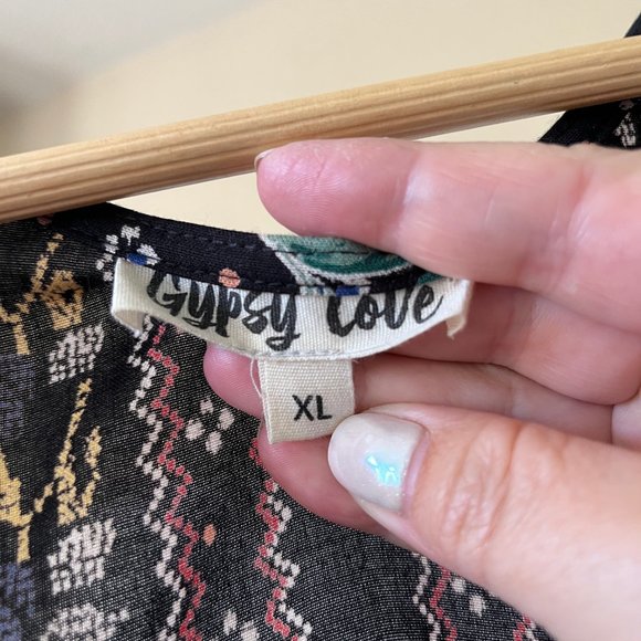 Boho short sleeve kimono style shawl - Picture 3 of 6